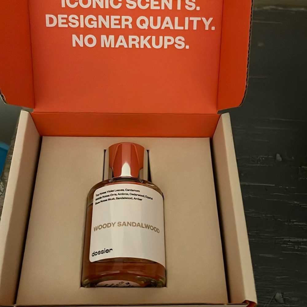 Dossier Woody Sandalwood